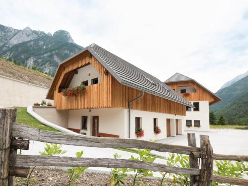 Trenta Apartment | House DorMica: Guest Rated 9.3 & Pet Friendly Retreat