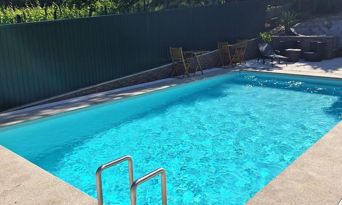 Peso da Regua Cottage | Discover House Douro: Ocean Views & Private Pool Awaits