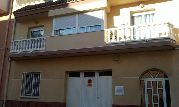 Sant Carles de la Rapita House | Oceanfront Villa in Sant Carles de la Ràpita – Rated 9.4