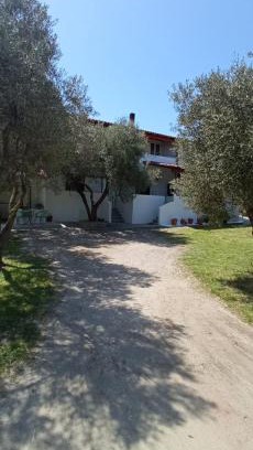 Sarti Apartment | Cozy House Eugenia Sarti: Rated 9/10 with Hot Tub & Breakfast