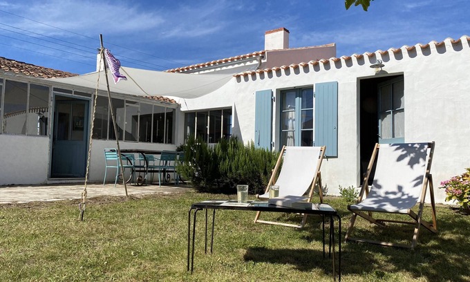 Ile d'Yeu House | Bright Fisherman House Near Port and Beaches - Top Rated 9.6