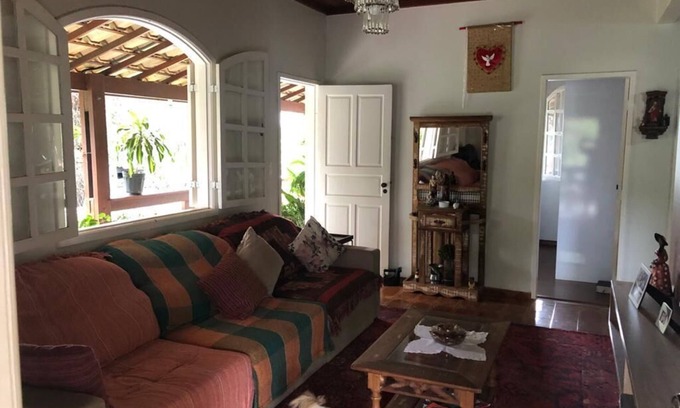 Casa Branca House | Family-Friendly Retreat with Pool and Kitchen Amenities