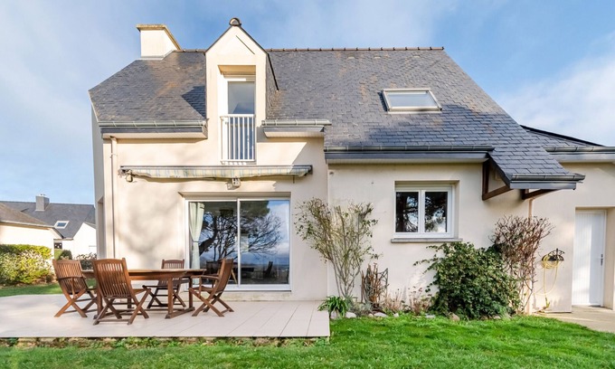 Erquy House | Discover a Modern Retreat with Pool & Breakfast in Erquy