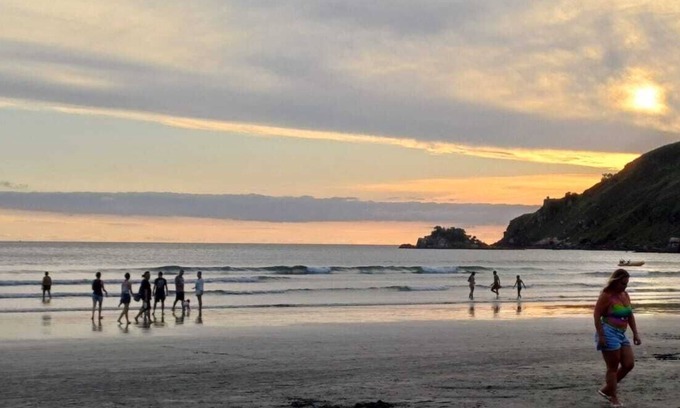 Praia de Barequecaba House | Family-Friendly Retreat at House for Family Barequeçaba