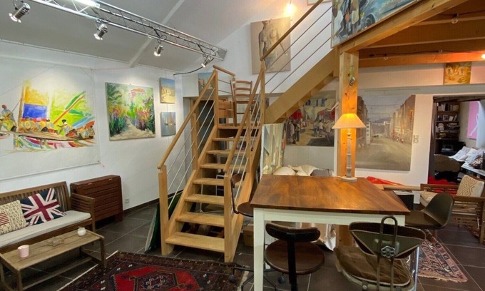 Porspoder House | Beachside Retreat: Family-Friendly Home Near the Ocean