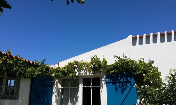 Ile d'Yeu House | Experience the Beauty of Ile d'Yeu from May to August