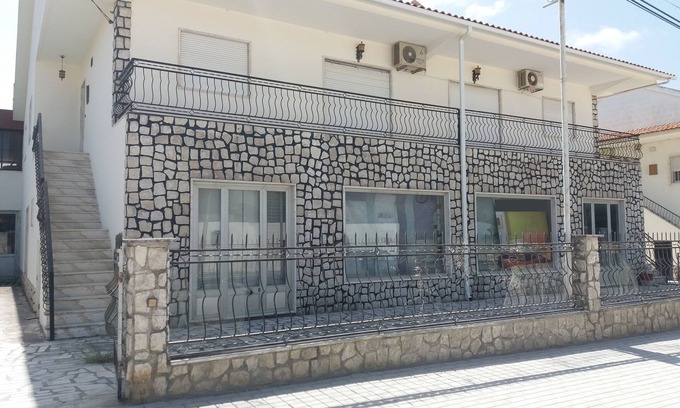 Fernao Ferro House | Convenient Accommodation Steps from Pristine Beaches