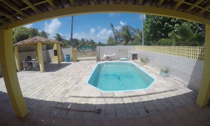 Pontal de Serrambi House | Relaxing Retreat in Serrambi with Inviting Pool Amenities