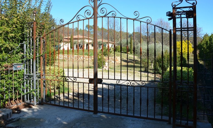 Lorgues House | House