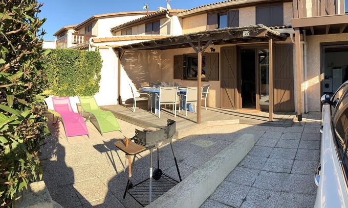 Portiragnes-Plage House | Dreamy Retreat in Gated Estate Near the Beach with Spa
