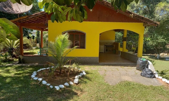 Aldeia Velha House | Pet-Friendly House in Aldeia Velha with Pool and Kitchen