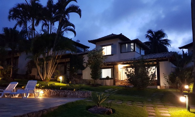 Joao Fernandes House | Exceptional 2BR House with Ocean View in João Fernandes