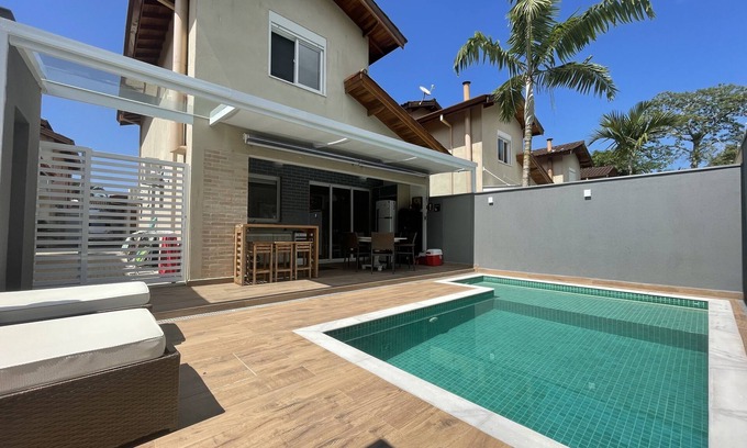 Juquehy House | Gated Community Retreat with Private Pool & Ocean Views