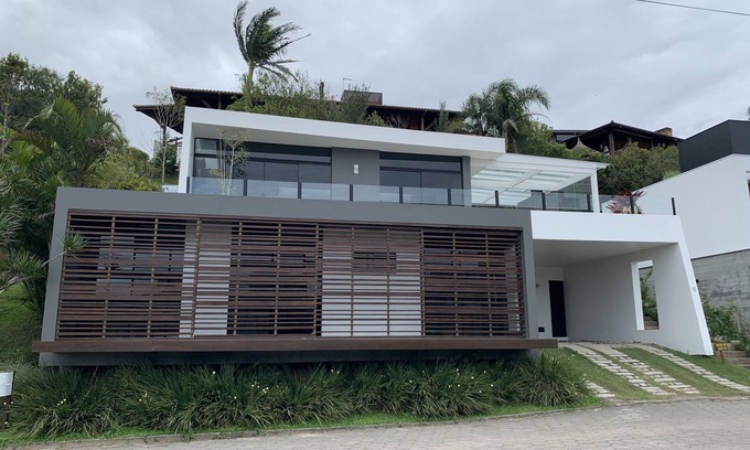 Morrinhos House | Cozy House at Blue Sea Gated Condominium with Ocean View