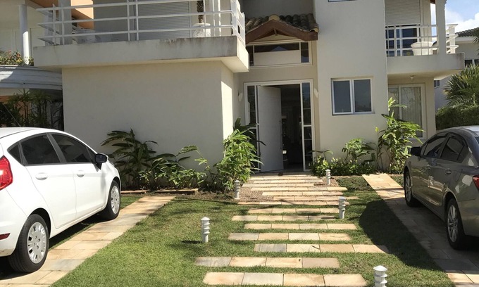 Vista Linda House | Beachfront House in Hanga Roa with Family-Friendly Amenities