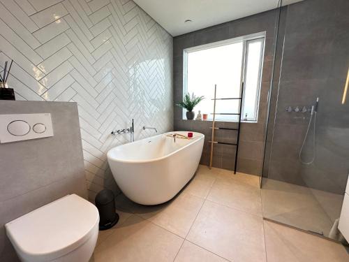 Reykjavik House | Family-Friendly Getaway at House in Hraunbraut, Kópavogur