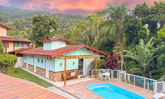Portinho House | Relaxing House in Ilhabela with Ocean View & Pool Access