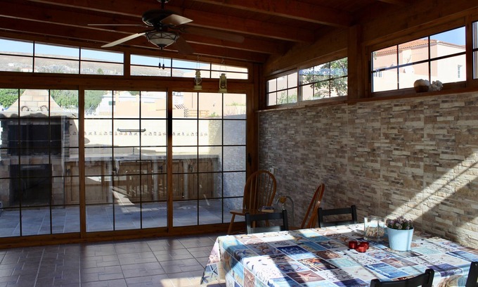 Tarajalejo House | Cozy House in Tarajalejo: Wifi, Pet Friendly & Spa