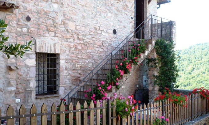 Macerino House | Explore Macerino: Ideal Retreat in Umbrian Hills with Pool