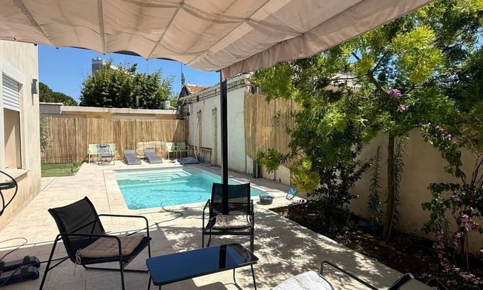 Route d'Arles House | House in Nimes, 10 minutes from downtown with swimming pool.