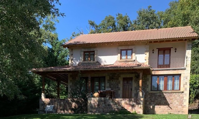 Proano House | Cozy House in Proaño - Perfect for Spring Telework Retreat