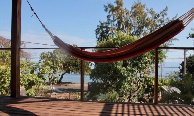 Etang Sale Les Bains House | Cozy House in Saint Paul: Near Market and Beautiful Beaches
