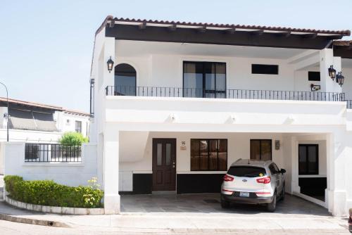 Puerto Barillas House | Pet-Friendly House in San Miguel with a 9.8 Guest Rating