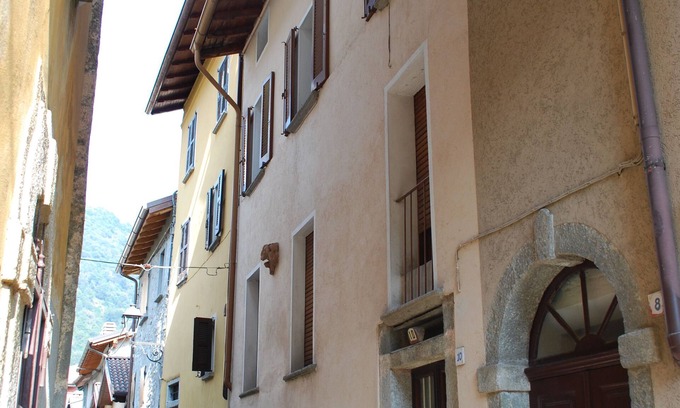 Cerano d'Intelvi House | Inviting House in Cerano d'Intelvi Near Lake Como