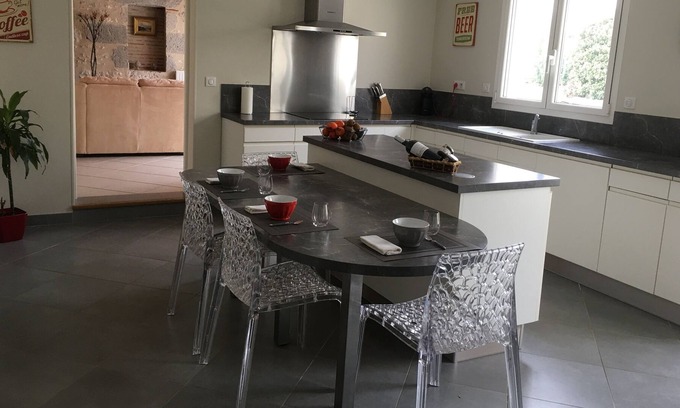 Clairac House | House in the country