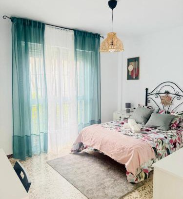 Dos Hermanas House | House in the heart of Dos Hermanas