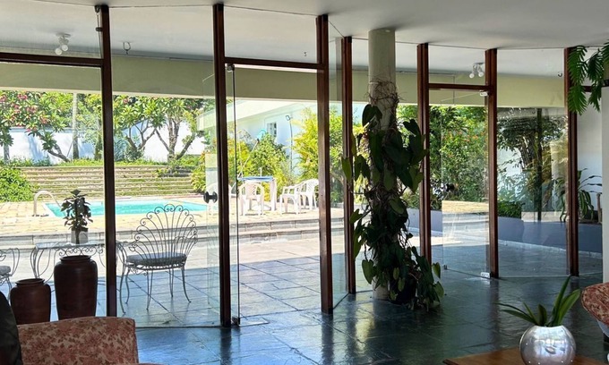 Lorena House | Relaxing Getaway with Pool and Barbecue in Lorena-SP