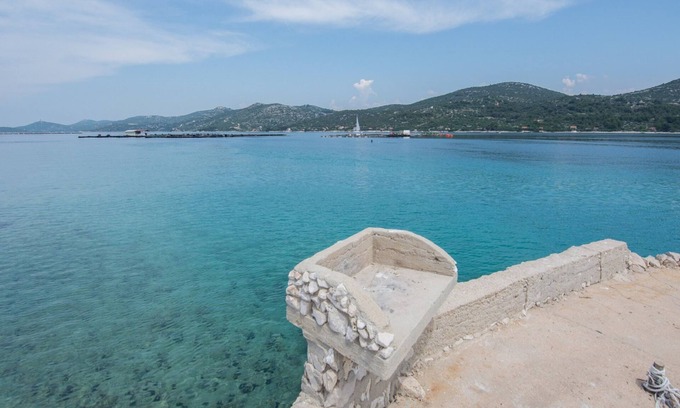 Pasman House | Discover House Jere with Ocean Views on Zizanj Island