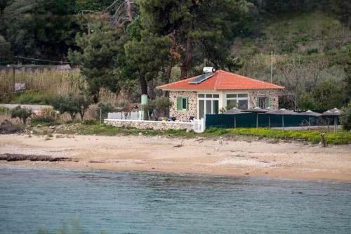Pirgadikia House | Beachfront Bliss at House Kokkalas - Guest Rated 10/10