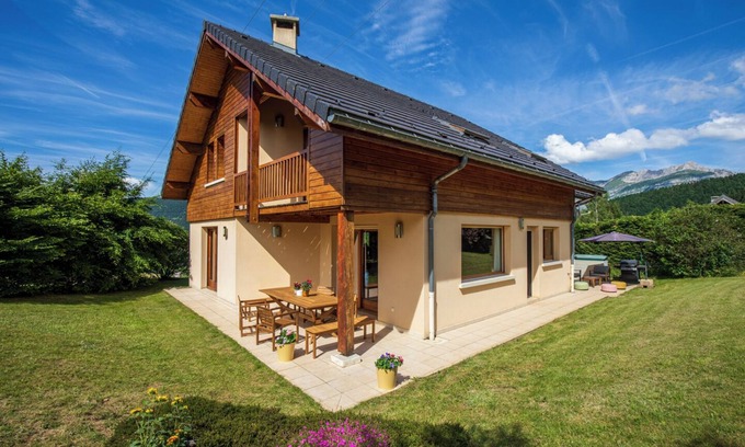 Villard-de-Lans House | House Les Roses du Vercors Villard de Lans