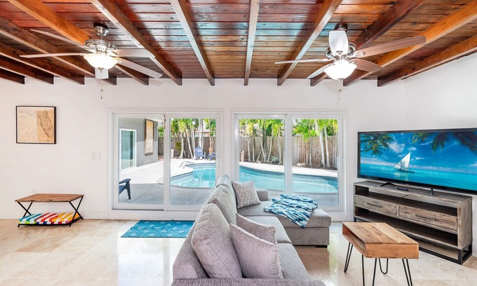 Miami Springs House | Inviting Miami Pool House Near Airport and Top Attractions