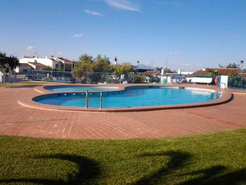 Peniscola House | Sea View Retreat: 2-Bedroom House with Shared Pool