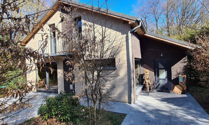 Barvaux House | Cozy Holiday Home in Durbuy with Spa and Pet-Friendly Options