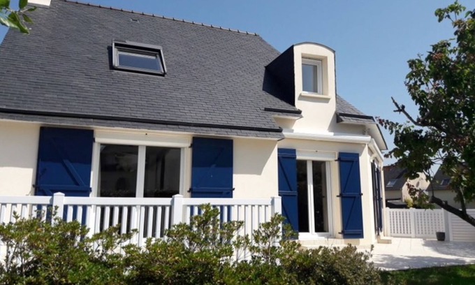 Ile-Tudy House | Beachside Retreat: 10/10 Guest Rated with Ocean View