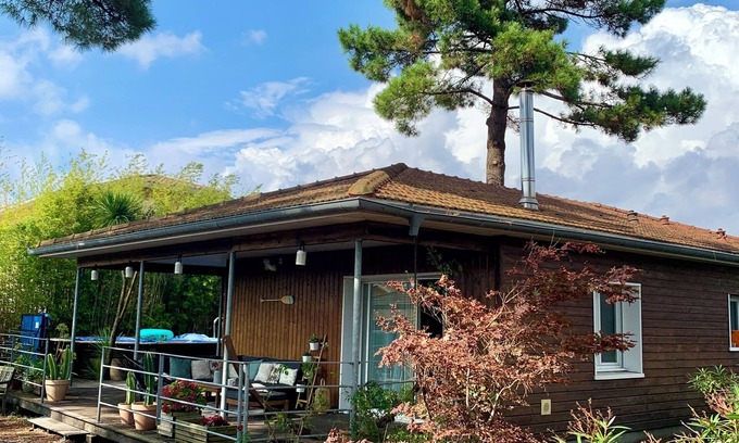 Cazaux House | Scenic House by the Lake with Pool and Breakfast Included
