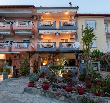 Sarti Apartment | Pet-Friendly Retreat at House Niki with High Guest Ratings