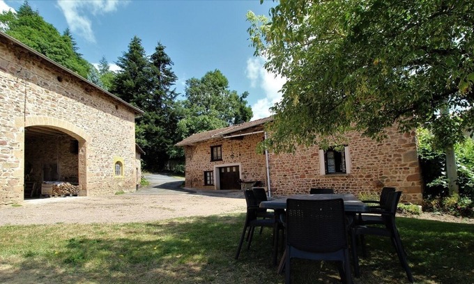 Cours House | House No. 1050 in THEL MOUNTAINS BEAUJOLAIS