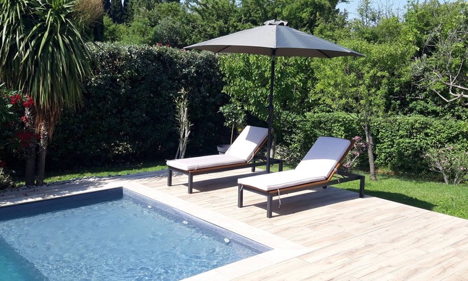 Orange House | Tranquil House with Pool & Wifi in Orange - Rated 9.4/10