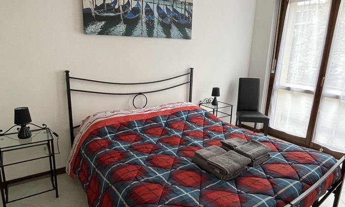 Mogliano Veneto Apartment | Discover the House of Music Near Venice with Spa Amenities