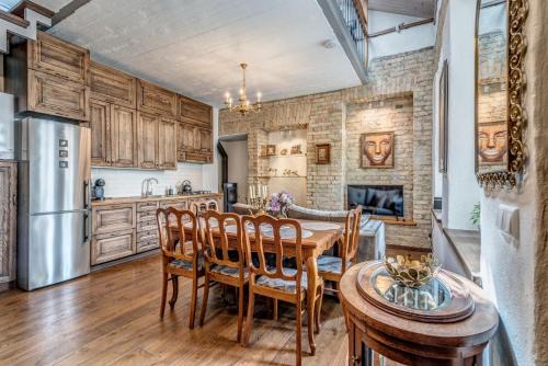 Uzupis Apartment | Charming House of Nobles with Terrace in Vibrant Užupis