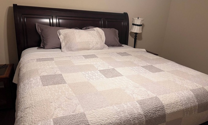 Anniston House | Relax at House of Prayer: 3-Bedroom Retreat with Spa