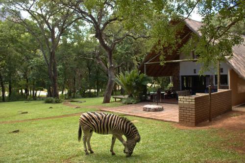 Hoedspruit Villa | Relaxing Riverfront View - House on Blyde with Ocean Access