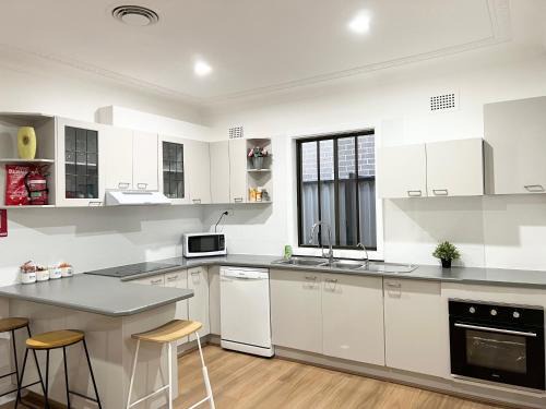 Fairfield Heights House | Family-Friendly Retreat at House on Hamilton - No Parties