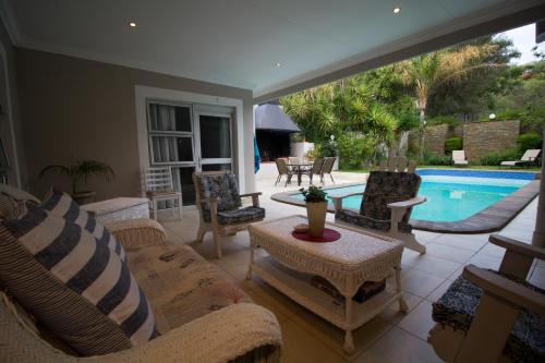 Windhoek Bed & Breakfast | Discover House on Olof Palme: Family-Friendly Oasis