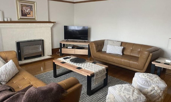 Hobart Central Business District House | Family-Friendly House on Princes with Outstanding 9.1 Rating