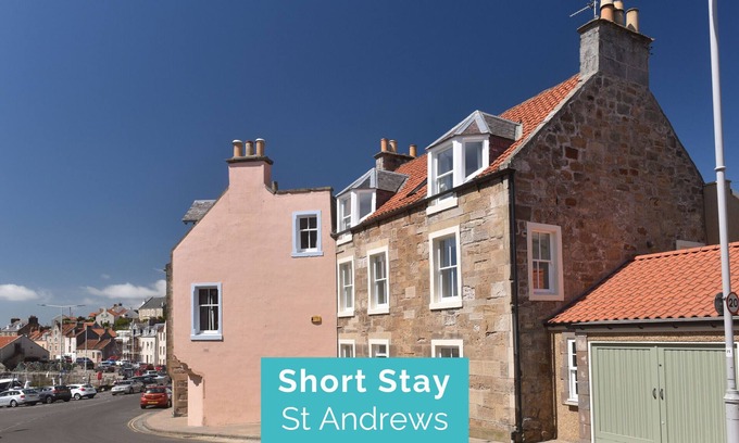 Pittenweem Apartment | Cozy House On The Harbour | Family-Friendly Getaway